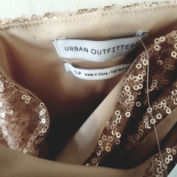 Urban Outfitters Sequin Crop Top - Picture 8 of 8